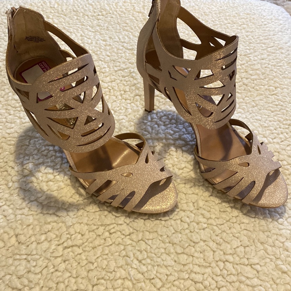 Laser Cut Pink Metallic Shoes